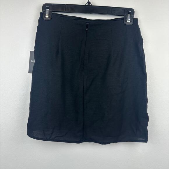 NWT Forever 21 Womens Lightweight Minimalist Basics Mini Short Black Skirt Small - Picture 2 of 5